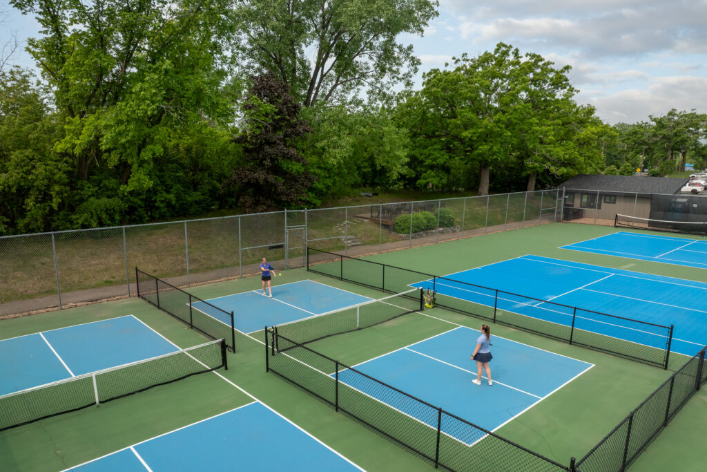 Dellwood MN Pickleball Courts Tennis Courts